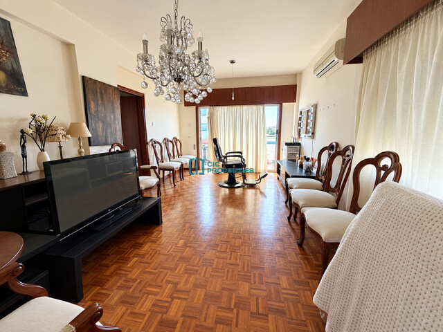Spacious 3-Bedroom Apartment Near Port Area with Sea Views & City Views of Larnaca – photo 1
