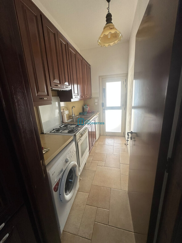 Charming 3 Bedroom House in Faneromeni Area with Private Pool and Beautifull Garden Area – photo 4