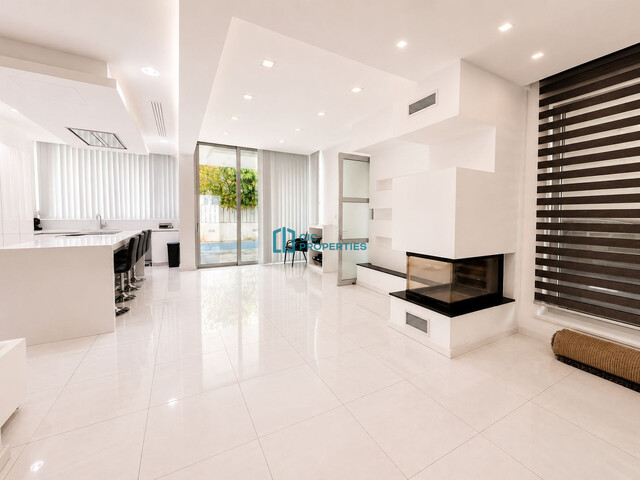 Spacious Five Bedroom Home for Sale in Quiet Kamares Area with Swimming Pool – photo 4