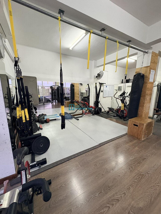Ground Floor Shop For Rent in Lively Livadia Area - On Main Road – photo 4