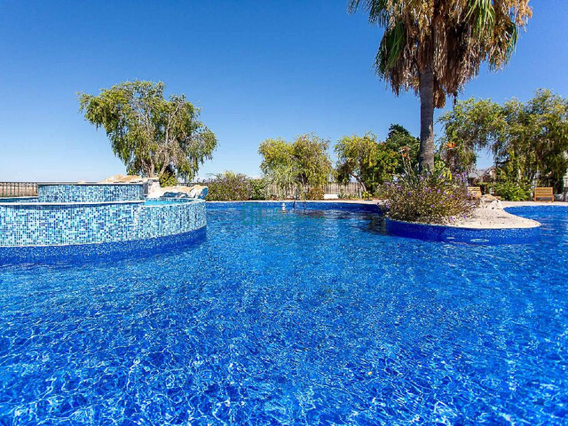 Charming 1-Bed Tersefanou Apartment with Sea Views & Pool – photo 2