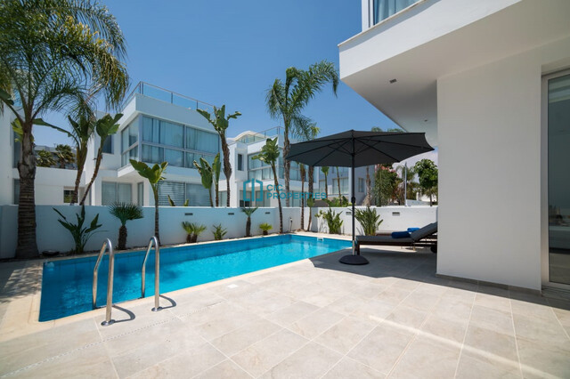 Walking Distance To The Beach -  2 Bedroom Villa with Private Pool & Photovoltaic Panels on Dhekelia Road - Pyla Touristic Area – photo 10