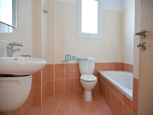 Three Bedroom Pyla Apartment with Communal Pool Access in a Gated Complex – photo 8