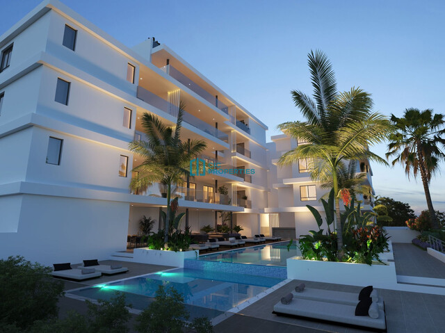 penthouse-6a435e9cc1e19.jpg