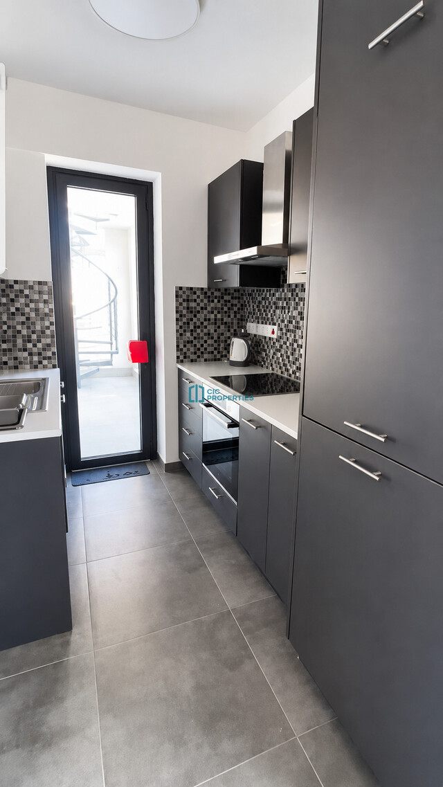 penthouse-6a85b4b1b0a8b.jpg