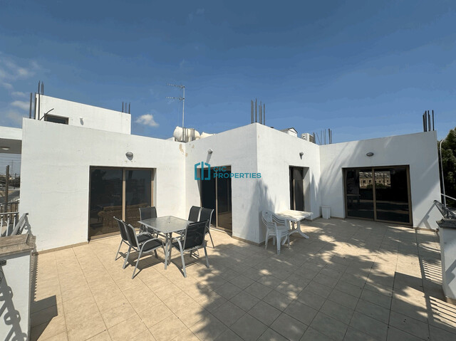 Upper Floor - Spacious 3 Bedroom Apartment in Aradippou Area - Partially Furnished For Rent – photo 23