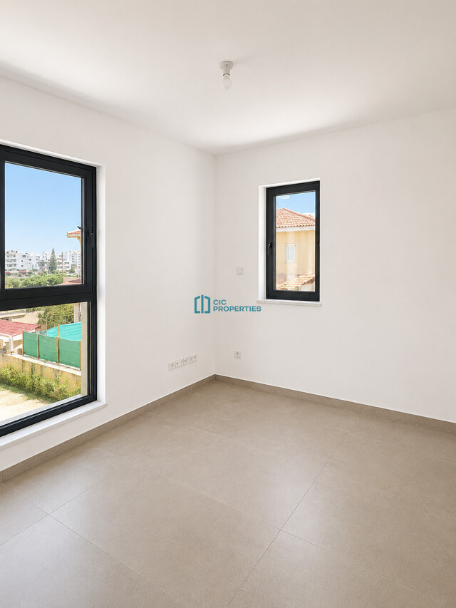 Modern 2 Bedroom Apartment in Central Agios Nikolaos – photo 10