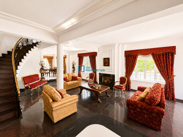 detachedHouse-6a14172378f14.jpg