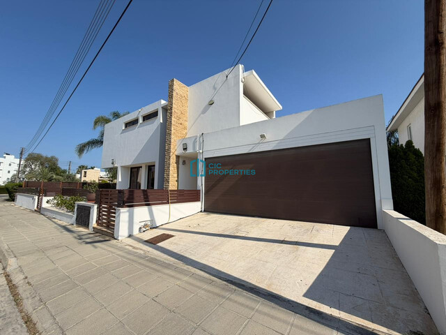 detachedHouse-6a6c65f498e46.jpg