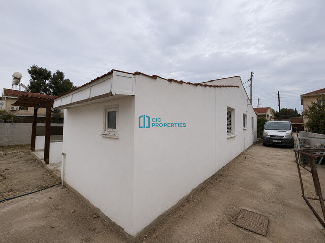 Recently Renovated Four Bedroom Bungalow in Livadia ,Larnaka Near Amenities and  City Center – photo 13