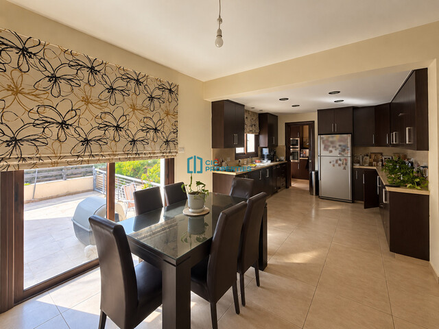 Spacious 4 Bedrooms Detached House in Peaceful Livadia Larnakas – photo 6
