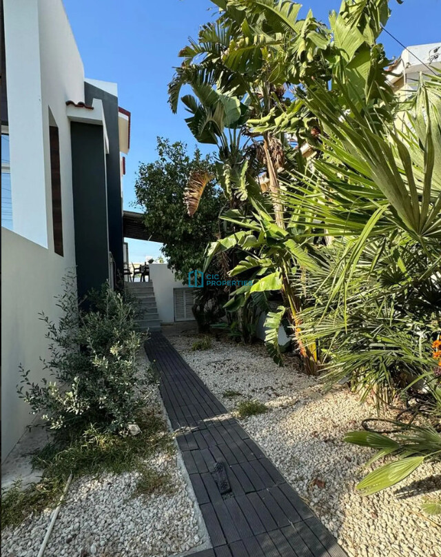 Spacious Four Bedroom House in Peaceful Pyla Area - Near Amenities – photo 12