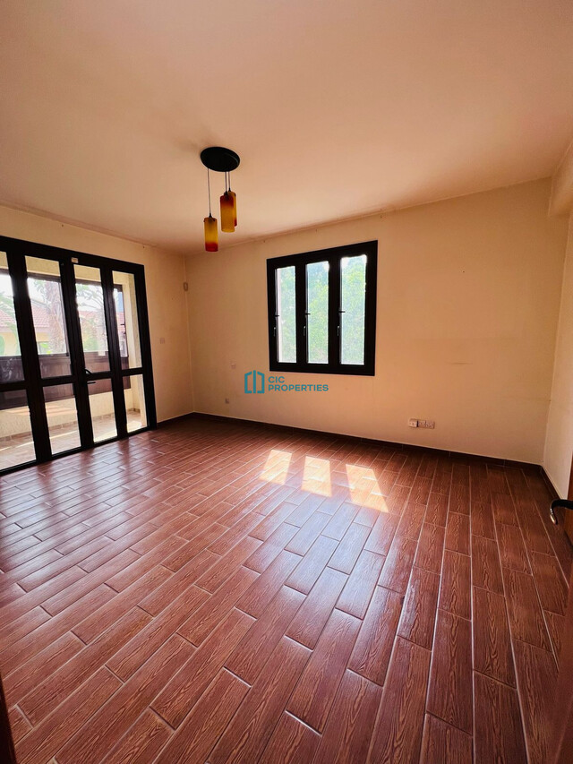 detachedHouse-6a8d8405e94af.jpg