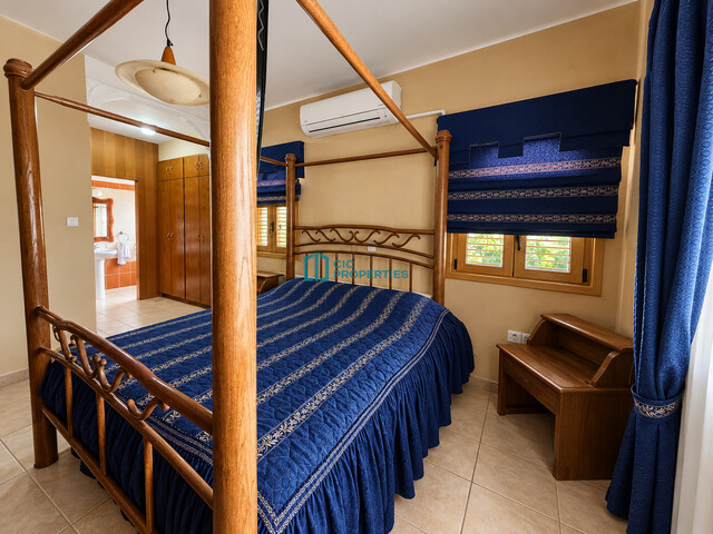 Scenic 4 Bedroom Detached House in Oroklini Area  with Mountain Views  & Photovoltaic Panels – photo 13