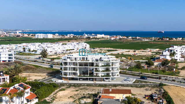 Top Floor Livadia 1 Bedroom Apartment with Communal Pool and Roof Garden – photo 11