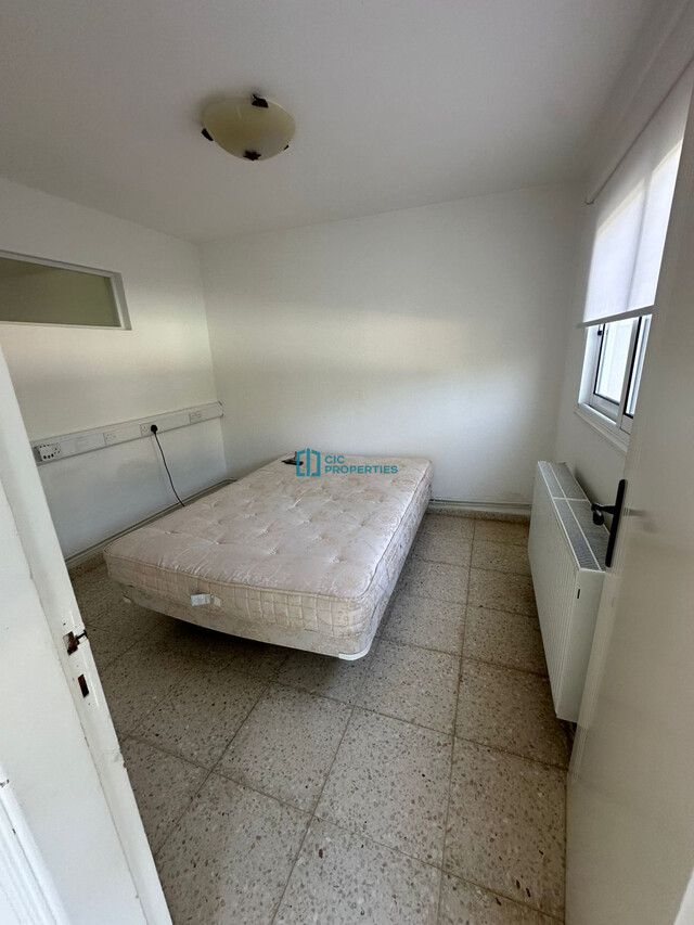 detachedHouse-6a228f736e490.jpg