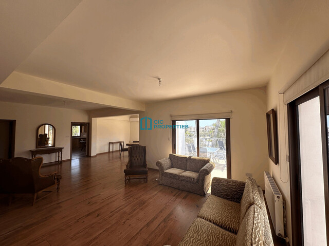 Upper Floor - Spacious 3 Bedroom Apartment in Aradippou Area - Partially Furnished For Rent – photo 1