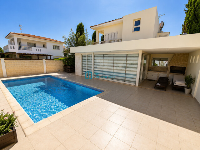 Fully Furnished - Five Bedroom Villa on Dhekelia Road - Pyla Touristic Area with Private Pool – photo 1