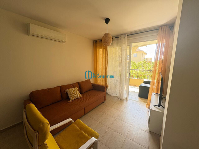 Fully Furnished 1 Bedroom Apartment in Oroklini Area with Communal Pool – photo 1