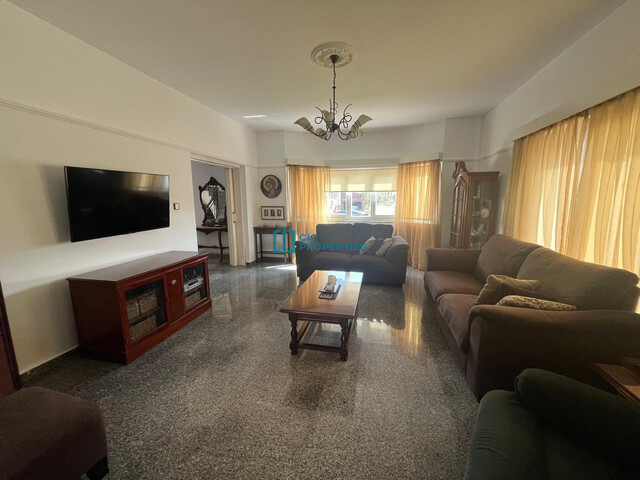 Spacious 4-Bedroom Dhekelia Road Villa with Large Plot – photo 2