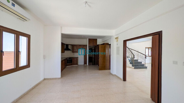 Detached Two Storey House in Aradippou, Larnaca – photo 10
