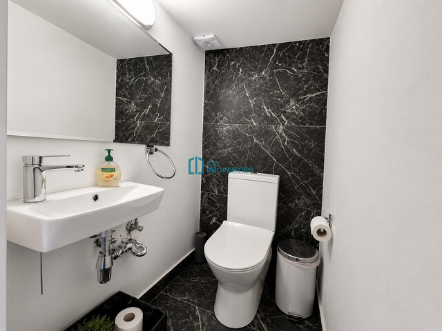 Recently Renovated - Three Bedroom + 1 Office  Detached House in Oroklini With Private Pool And Landscaping Garden Area – photo 12