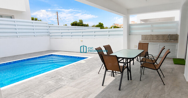 4 Bedroom - Fully Furnished Villawith Private Pool in Livadia -  Larnakas – photo 1