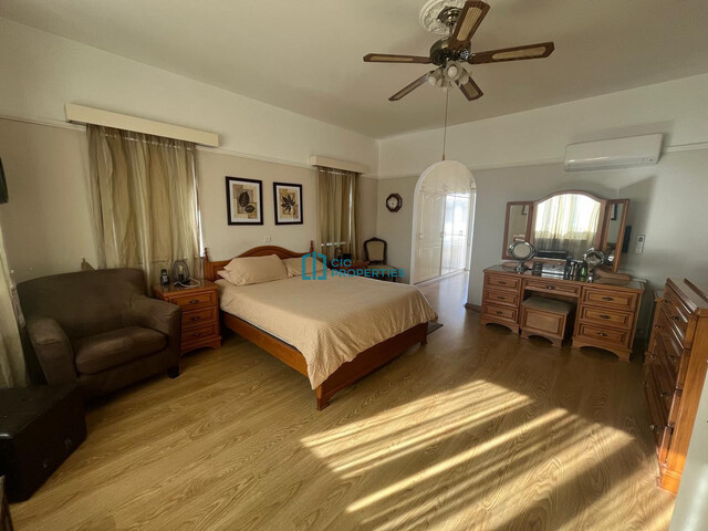 Spacious 4-Bedroom Dhekelia Road Villa with Large Plot – photo 13