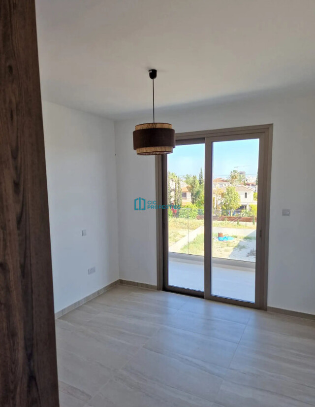 Brand New -  Fully Furnished 2 Bedroom  & 2 Bathroom Apartment in Quiet Aradippou Are - Near LIDL Supermarket – photo 5