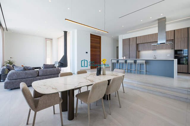 complexLiving-6a705596e6886.jpg