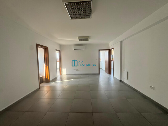 Spacious 114 m2 Office with 4 Spacious Rooms and Reception Area by Metropolis Mall, Larnaca – photo 1