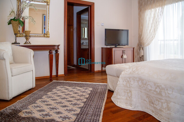 Fully Furnished 4 Bedroom Villa in Quiet Aradippou Area with Private Pool & Big Garden Area - For Rent – photo 15