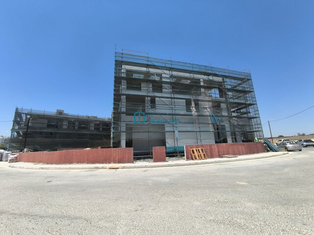 Modern 1 Bedroom  Apartment Top Floor With Communal Pool Dhekelia Road – photo 18