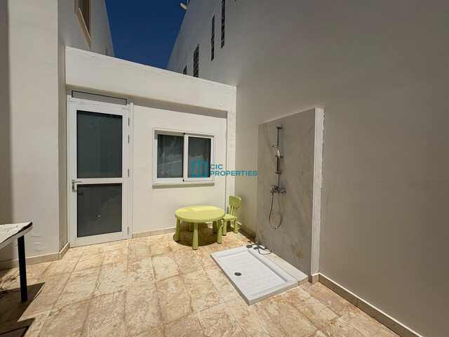 Sea Front Villa With Private Pool in Perivolia, Larnaca – photo 36