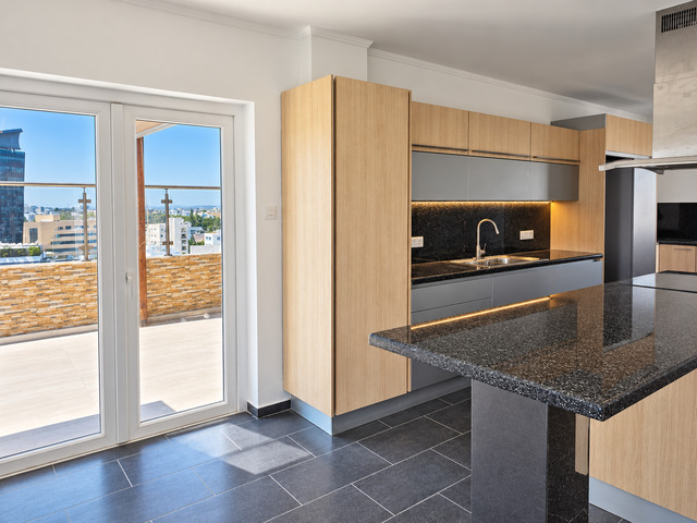 Panoramic Whole-Floor Residence – photo 1
