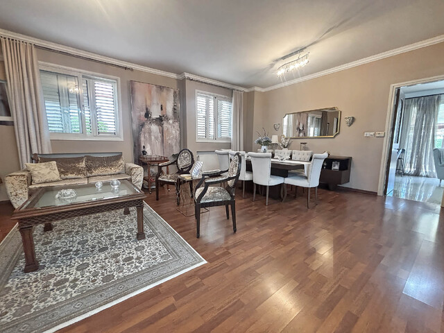 Charming Family Home – photo 4