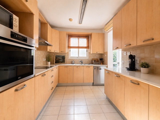 detachedHouse-chatgpt-image-aug-5-2026-02-58-18-pm-large.jpg