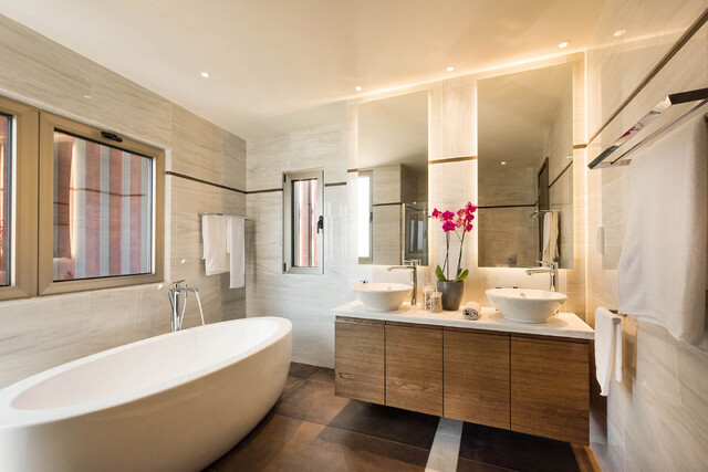 detachedHouse-adonis-beach-modern-bathrooms-copy.jpeg