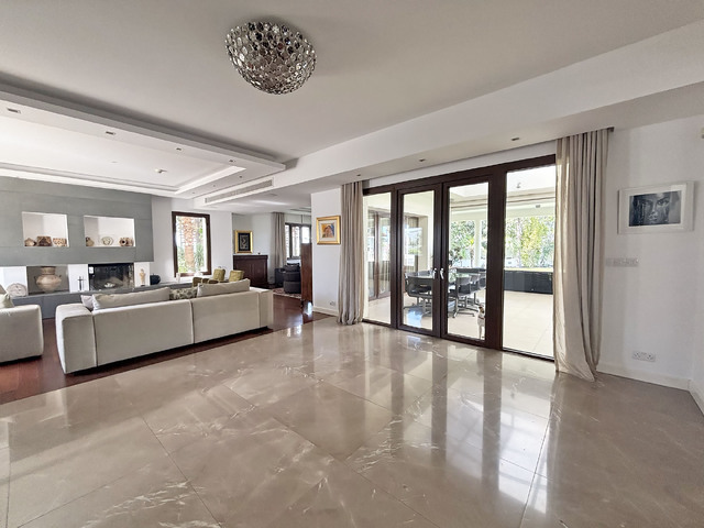 detachedHouse-img-7025-copy.jpg
