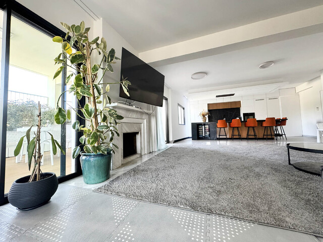 penthouse-8-copya.jpg