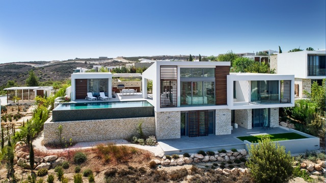 detachedHouse-villa-petra-main-large.jpeg