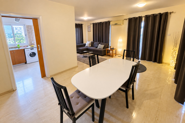 Prime Location – photo 3
