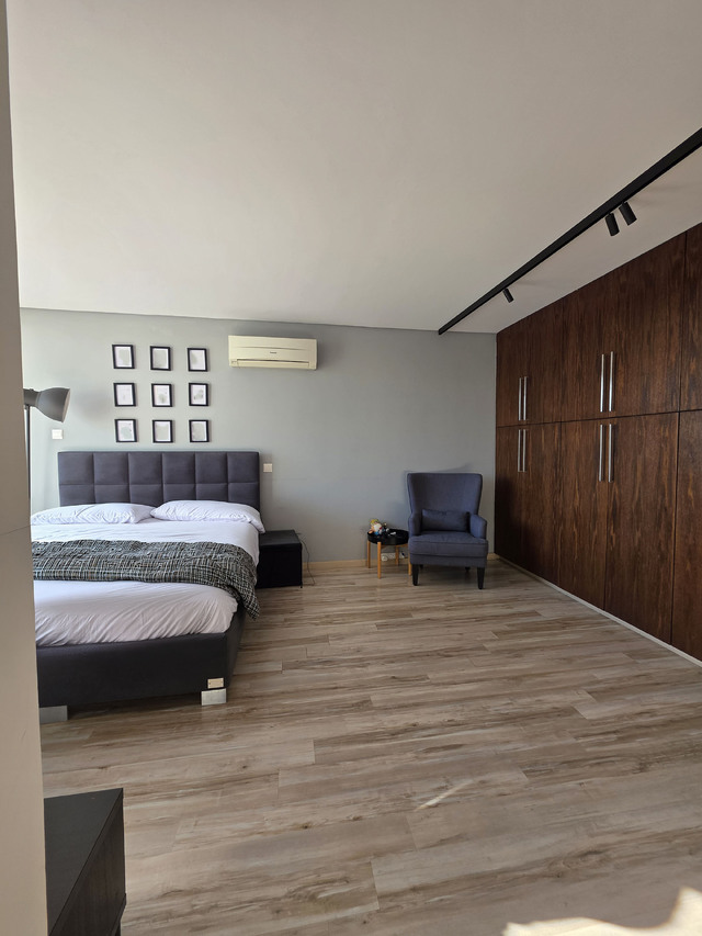 Bright & Spacious Penthouse – photo 3