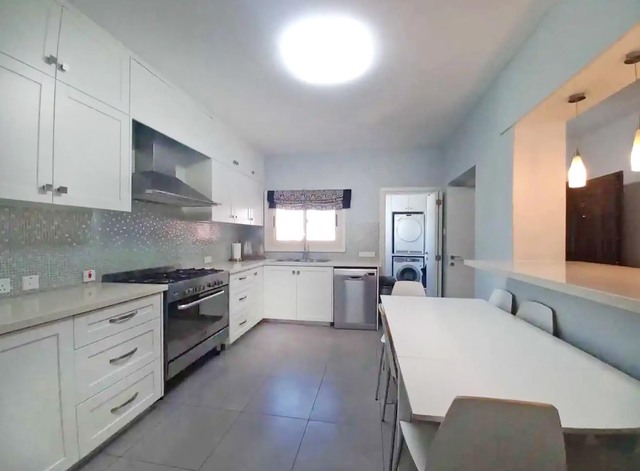 apartment-f3c0130fda071b0a9f7976915950818e-copy.jpeg
