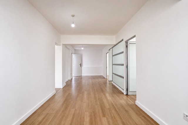 realEstateForBusiness-chatgpt-image-jun-16-2026-09-23-52-am-large.jpg