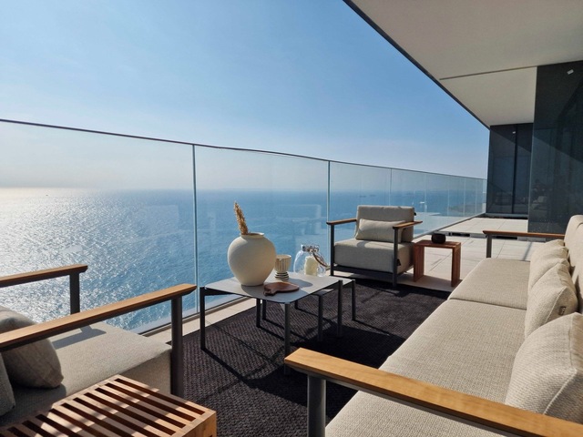Luxurious Seafront  Apartment – photo 6