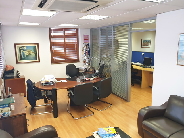 realEstateForBusiness-photo-2026-02-27-11-31-03-2-copy.jpg