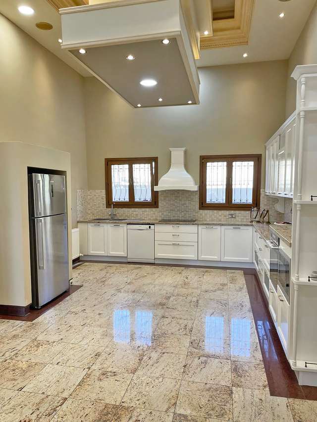 Prestigious Mansion With Panoramic Views – photo 7