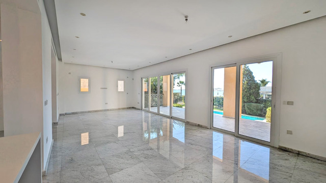 detachedHouse-6130-detached-villa-for-sale-in-limassol-marina-orig-copy.jpeg