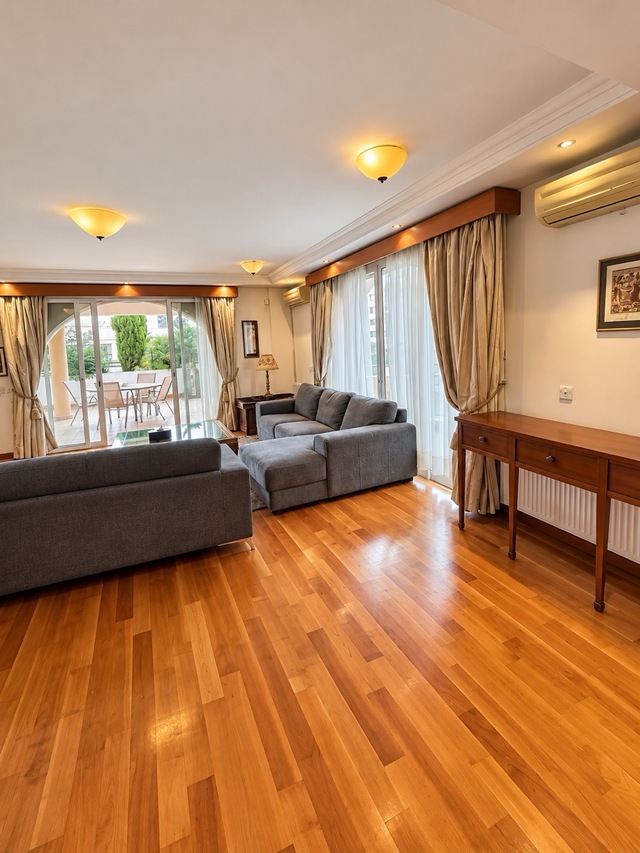 Exclusive Whole Floor Penthouse – photo 6